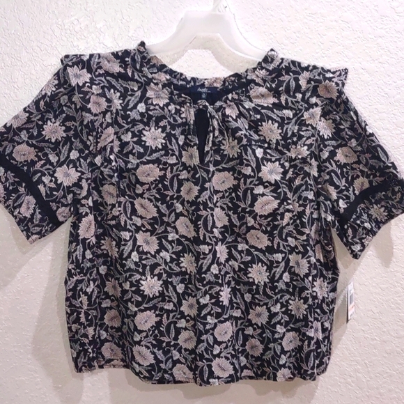 ANGELS FOREVER YOUNG BLOUSE. - Picture 3 of 16